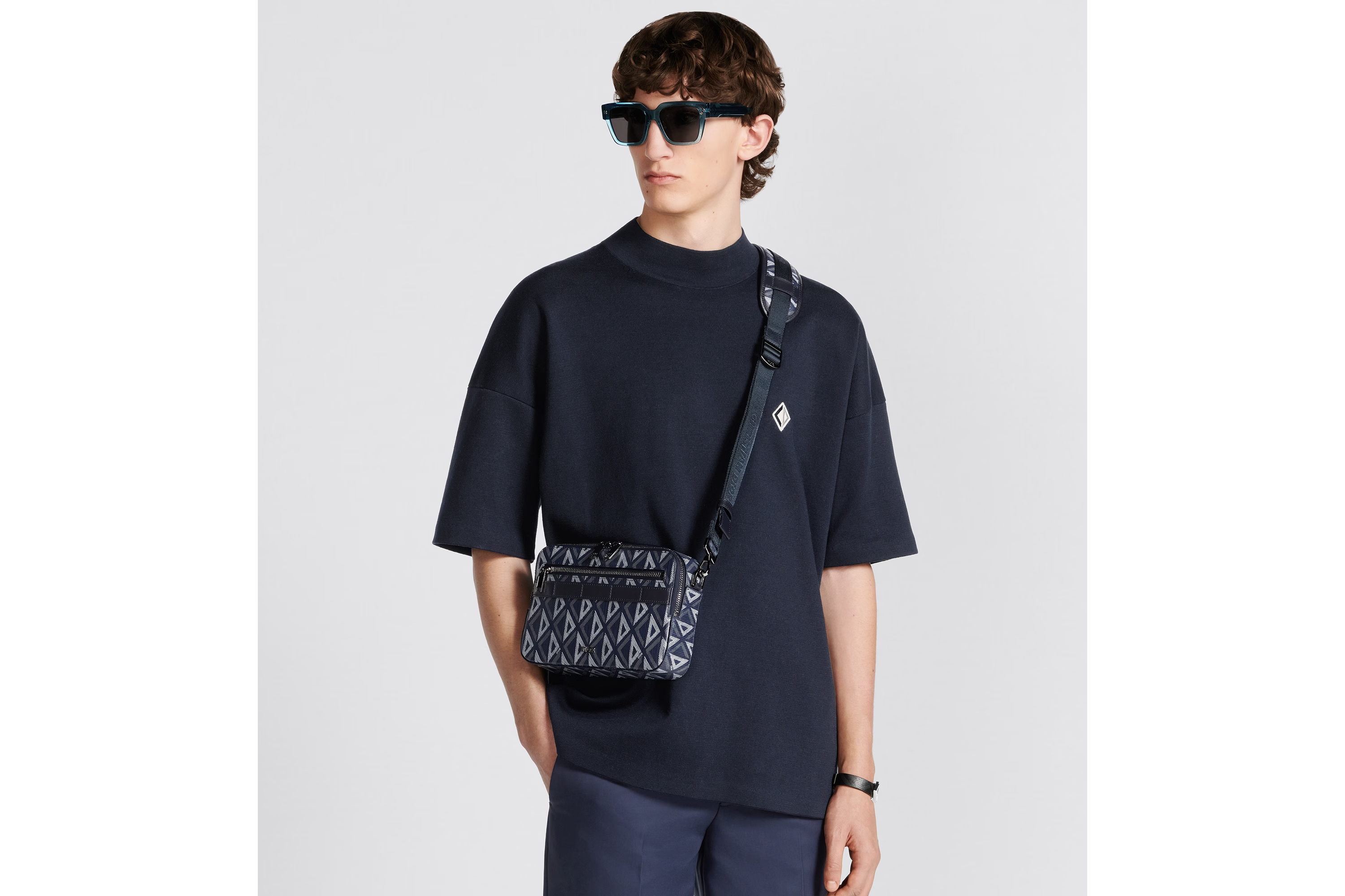 SAFARI BAG WITH STRAP